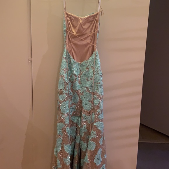 GORGEOUS NEW SHERRI HILL DRESS SIZE 2 - Picture 2 of 2